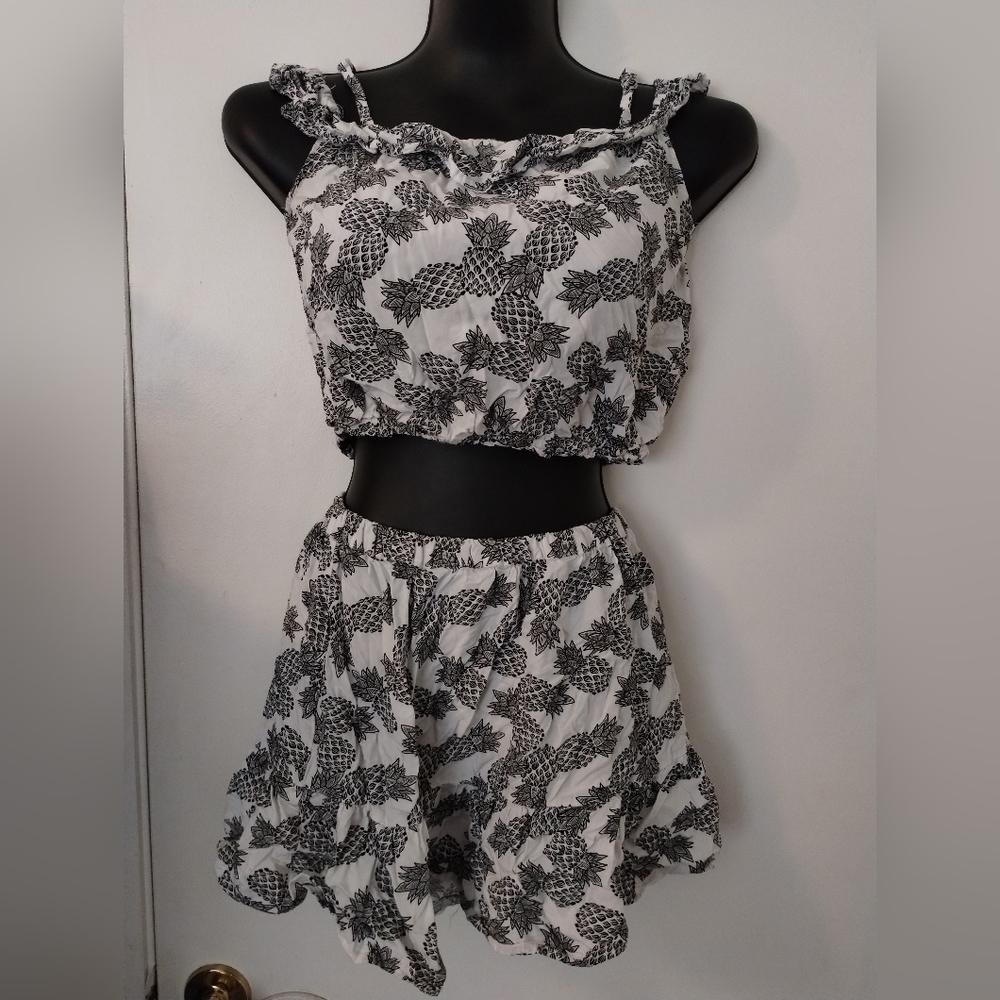 Children's Place Pineapple Skirt Set Girls Size XL 14